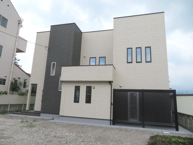 高崎市吉井町塩川　中古3480の外観|外観もきれいです