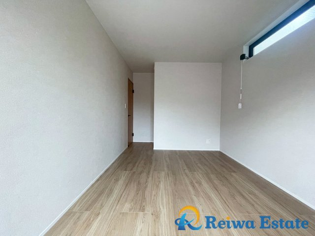 新築戸建　茅ヶ崎市今宿の洋室|各居室2面採光で明るい室内♪