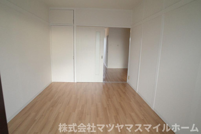 【洋室】 | 第一高山ハイツ