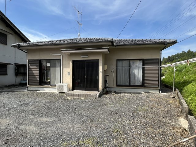 洞田貸家　W邸の外観