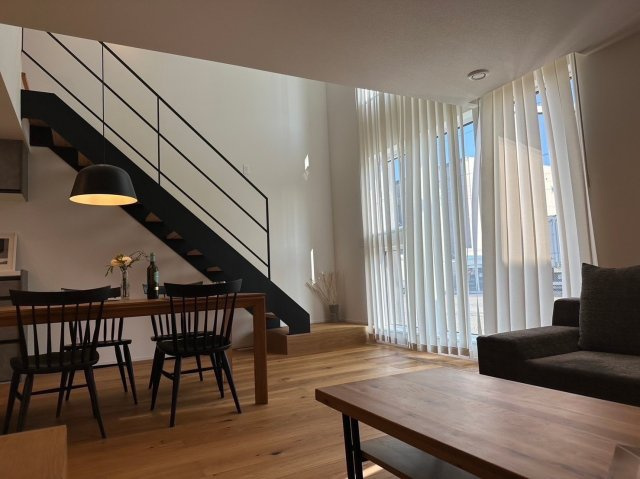 ◎鳥取大通6　「家は品質！」　家具付モデル住宅　”TRETTIO VALO”の居間・リビング|ずっとこの場所に居たくなる…リビングです♪