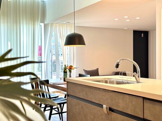 ◎鳥取大通6　「家は品質！」　家具付モデル住宅　”TRETTIO VALO”のキッチン|「快適性」に焦点を置いた設計のキッチンです♪