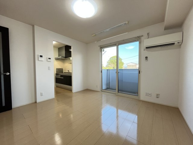 D-Room　Vios(ヴィオス)の居間・リビング