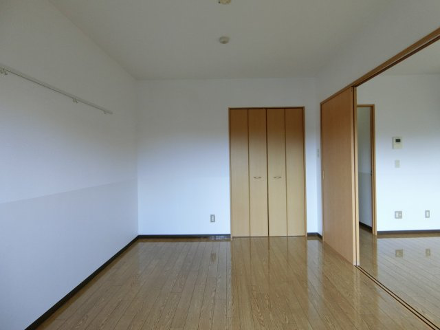 スカイマンションEの洋室