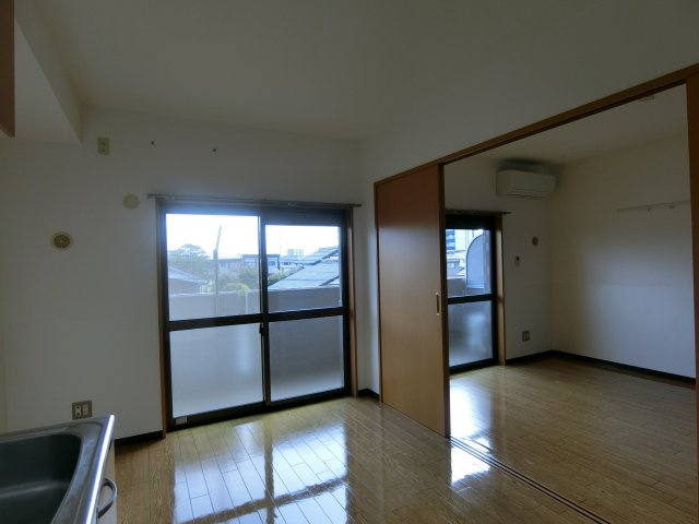 スカイマンションEの居間・リビング