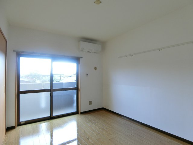 スカイマンションEの洋室
