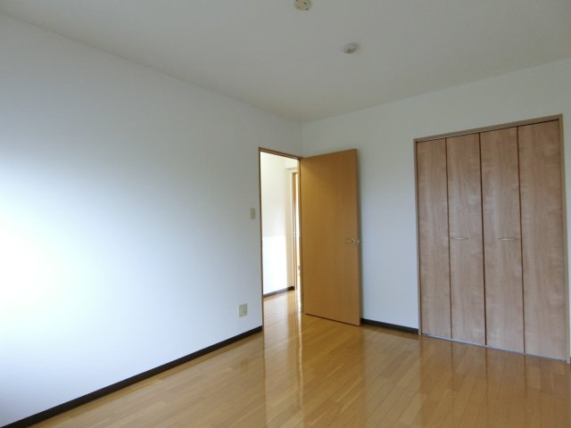 スカイマンションEの洋室