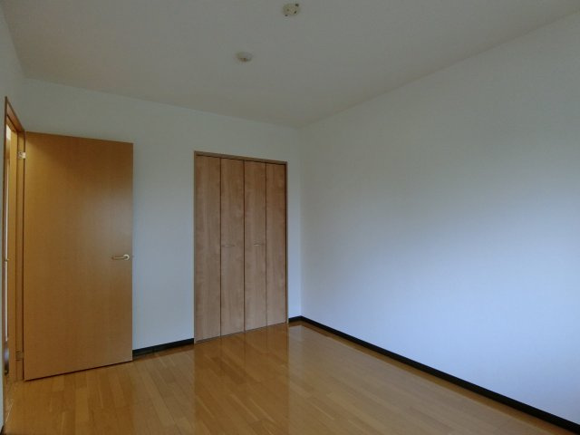 スカイマンションEの洋室