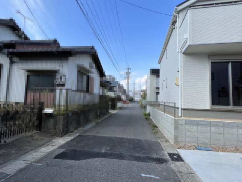高浜市稗田町第3新築戸建　1号棟の前面道路含む現地写真|高浜市稗田町新築戸建1号棟前面道路写真です。西側公道約4.2ｍ