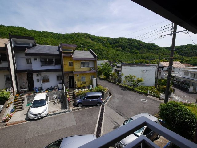 高倉台８丁目テラスハウス貸家の展望