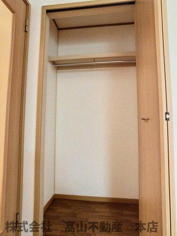 パーミイ・ヒル参番館の収納