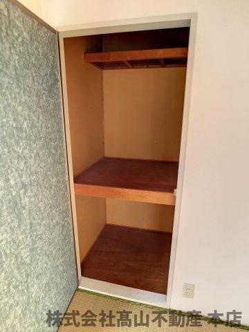 ドミール赤間苑の収納