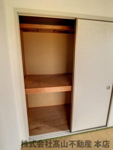 ドミール赤間苑の収納