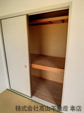 ドミール赤間苑の収納