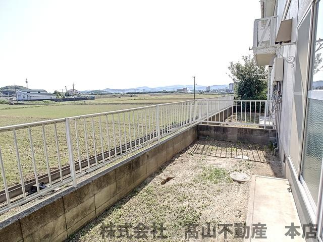 ドミール赤間苑のバルコニー