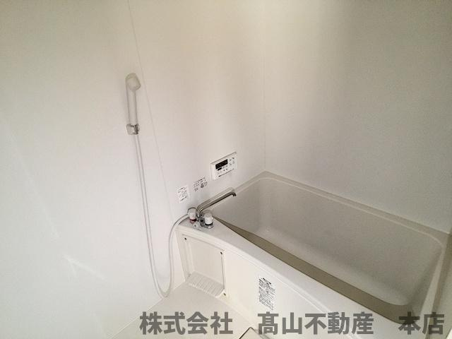 ラフォーレさつき八番館の浴室