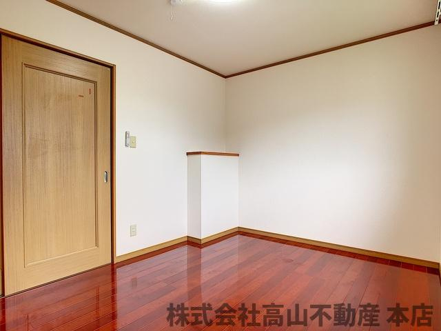 エルカーサの洋室