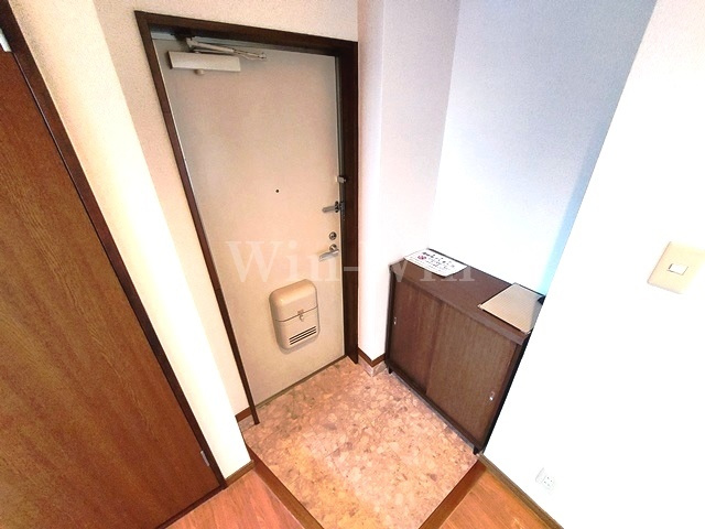 Surplus JUVEの玄関