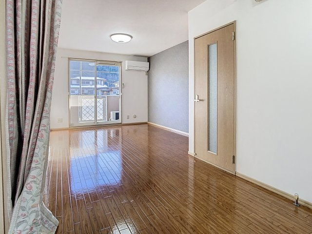 カーディナルESTの内装