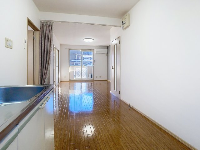 カーディナルESTの内装