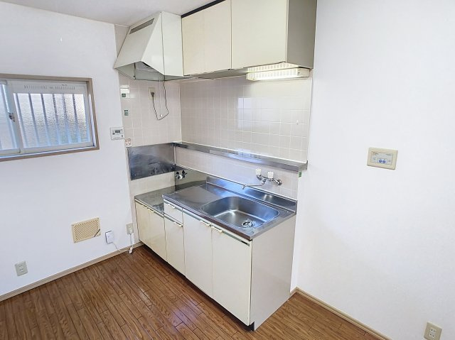 カーディナルESTのキッチン