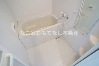 【浴室】 | Ｋｚ　ＳＱＵＡＲＥ | ※写真は別号室