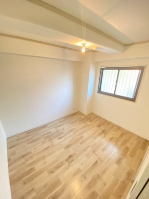 【洋室】 | 緑地エレガンス2号館