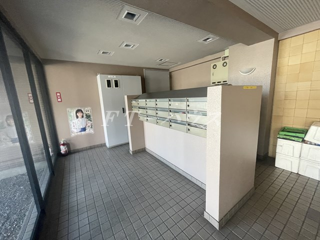 千葉市花見川区幕張本郷３丁目の賃貸マンションのロビー