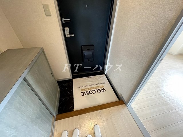 ハーヴェスト本郷の玄関