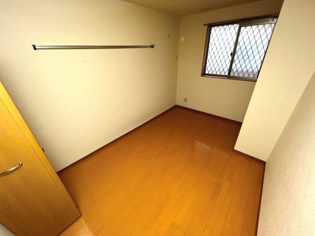 グランドガーデンツインステージ Nの寝室