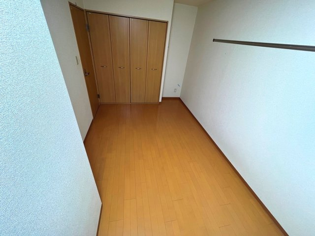 グランドガーデンツインステージ Nの寝室