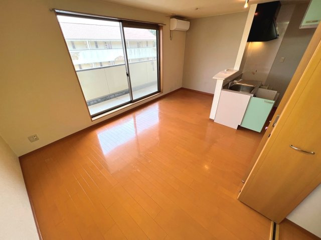 グランドガーデンツインステージ Nの居間・リビング