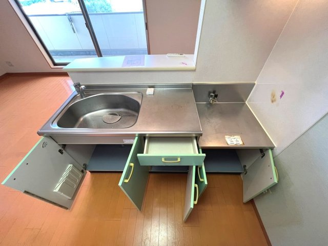 グランドガーデンツインステージ Nのキッチン