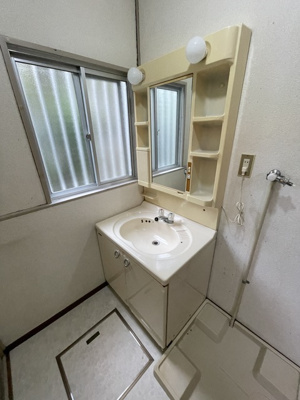 【洗面所】 | 日吉台三番町貸家