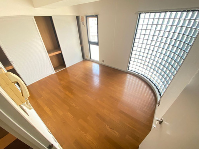 【洋室】 | ヴェリ・1