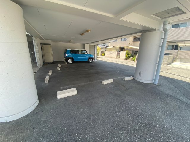 【駐車場】 | ヴェリ・1
