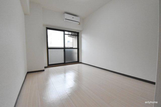 ブランシェ天満　仲介手数料無料の居間・リビング