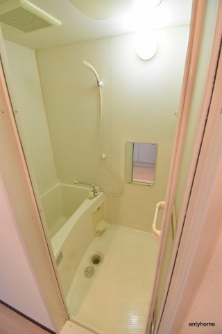 ブランシェ天満　仲介手数料無料の浴室