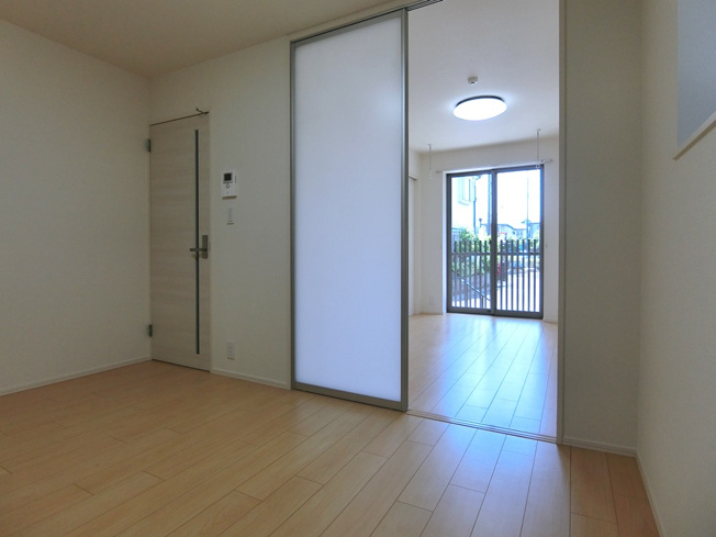 【洋室】 | テラス・サンチア