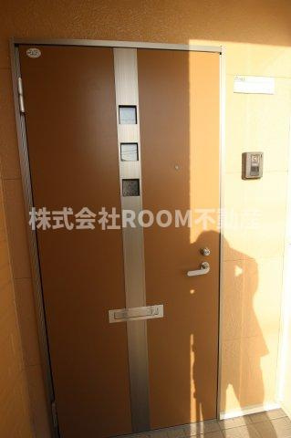 エタニティの玄関|明るい玄関です