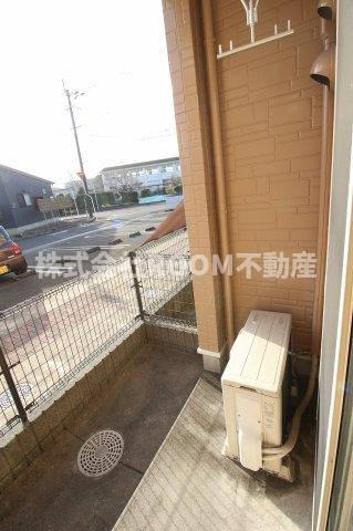 エタニティのバルコニー|外からの目が気にならないバルコニーで洗濯物が干せます