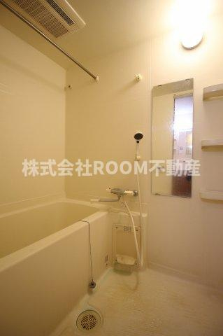 エタニティの浴室|落ち着いた空間のお風呂です