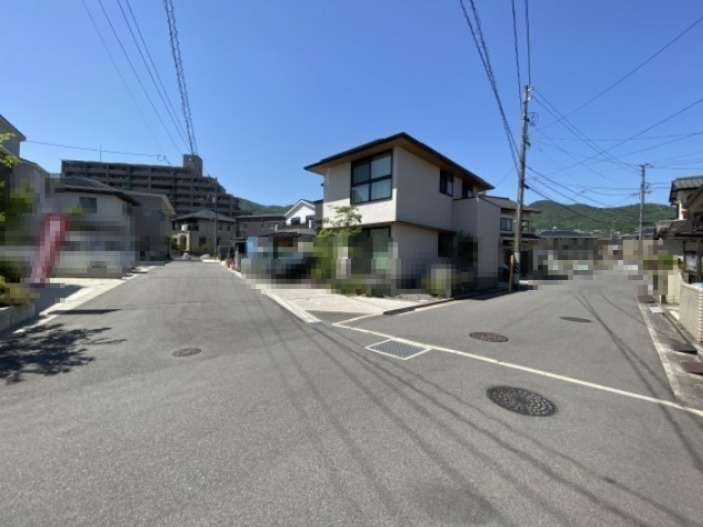 新築戸建　上安２丁目の前面道路含む現地写真