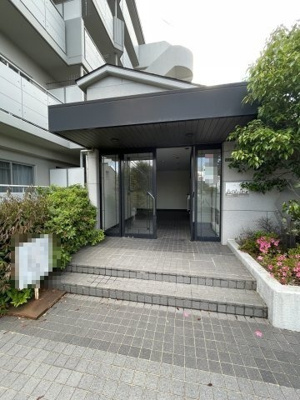 【エントランス】 | エクセルグリーン | 落ち着いたエントランスです