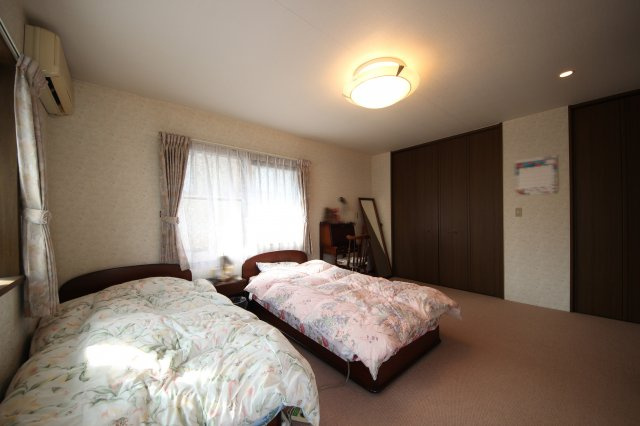 【洋室】 | 大津市仰木の里東5丁目11-15　中古戸建