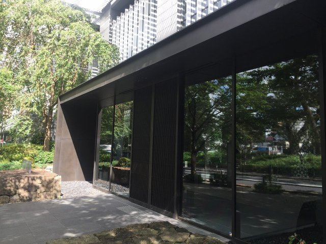 パークコート千代田富士見ザタワーの外観