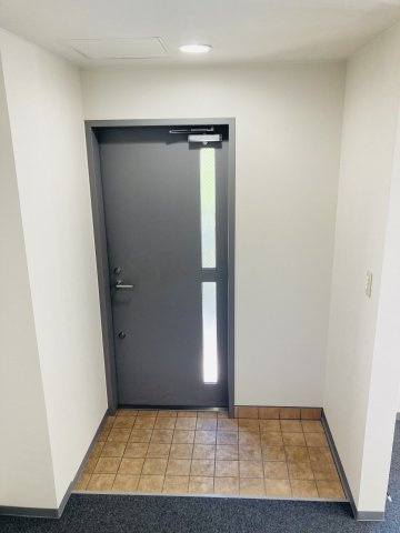 セイコー四谷の玄関
