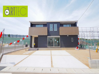 【駐車場】 | 【駐車スペース】
日々の暮らしにマイカーが必要。そんな方は物件の購入条件に駐車場は必須です。通勤に、家族のお迎えに、お買物に、おでかけに、クルマライフを楽しみたい方に。