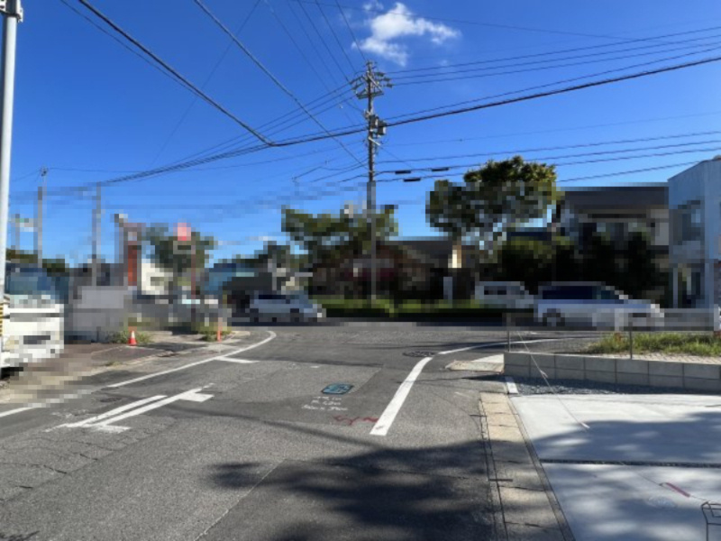 碧南市霞浦町新築戸建　2号棟の前面道路含む現地写真|碧南市霞浦町新築戸建2号棟前面道路写真です。東側公道約7.1ｍ