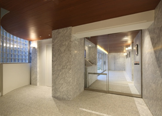 【エントランス】